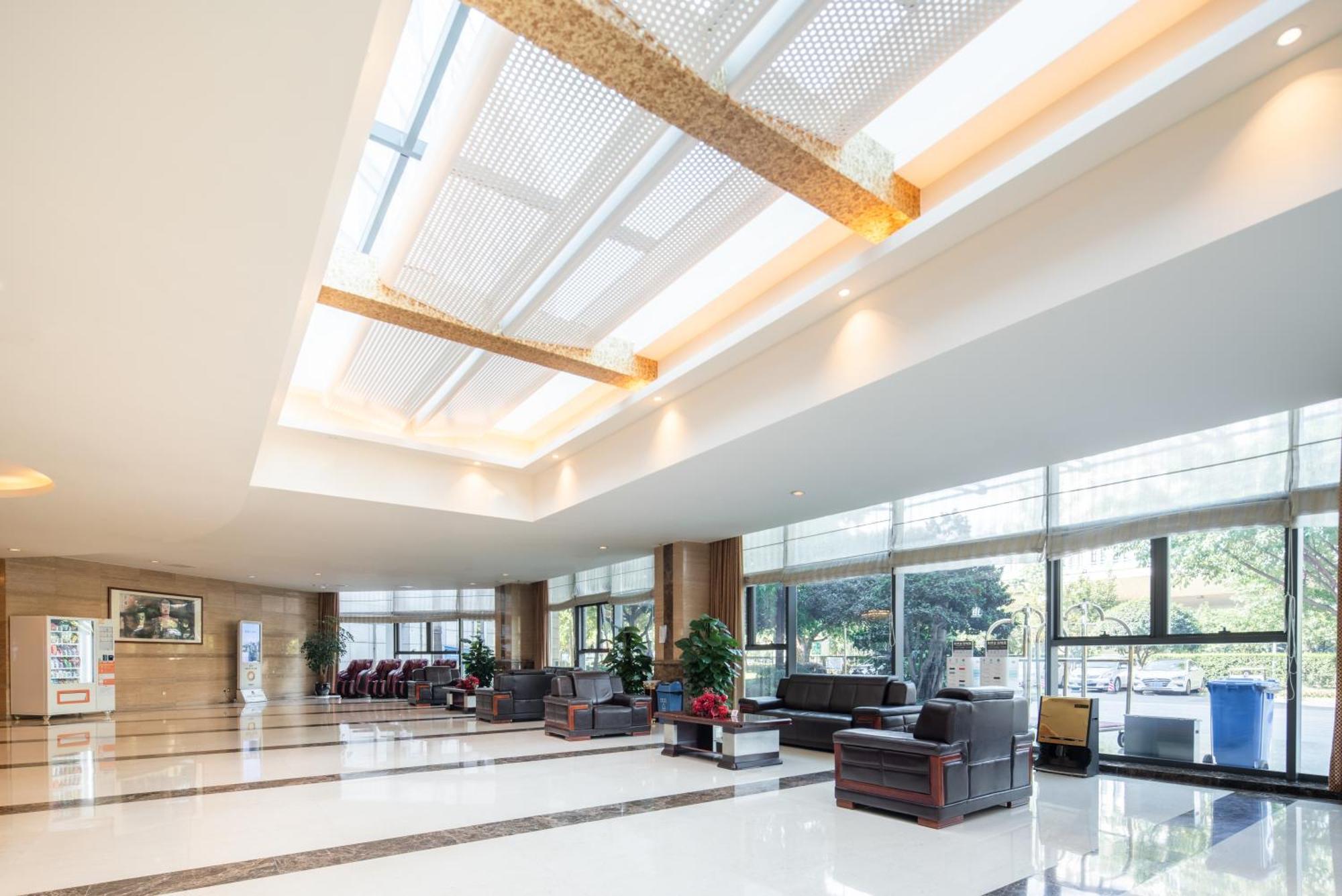 Chengdu Joyhub Cheer Hotel CTU Exterior photo